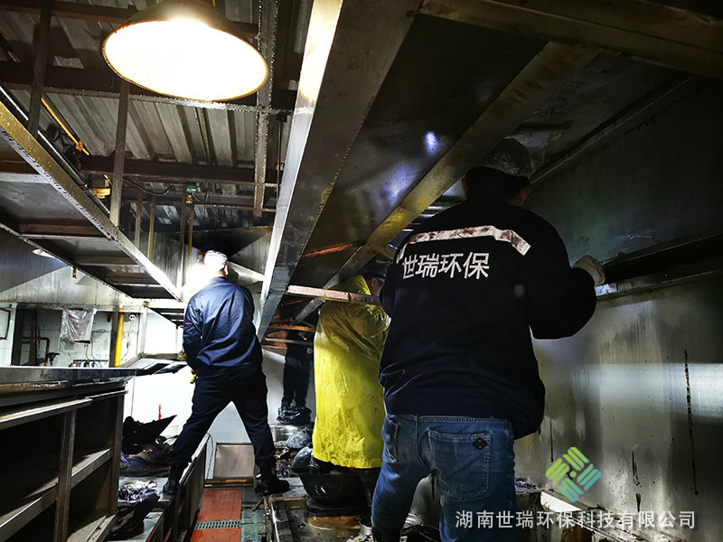 廚房抽排系統(tǒng)清洗 (12)